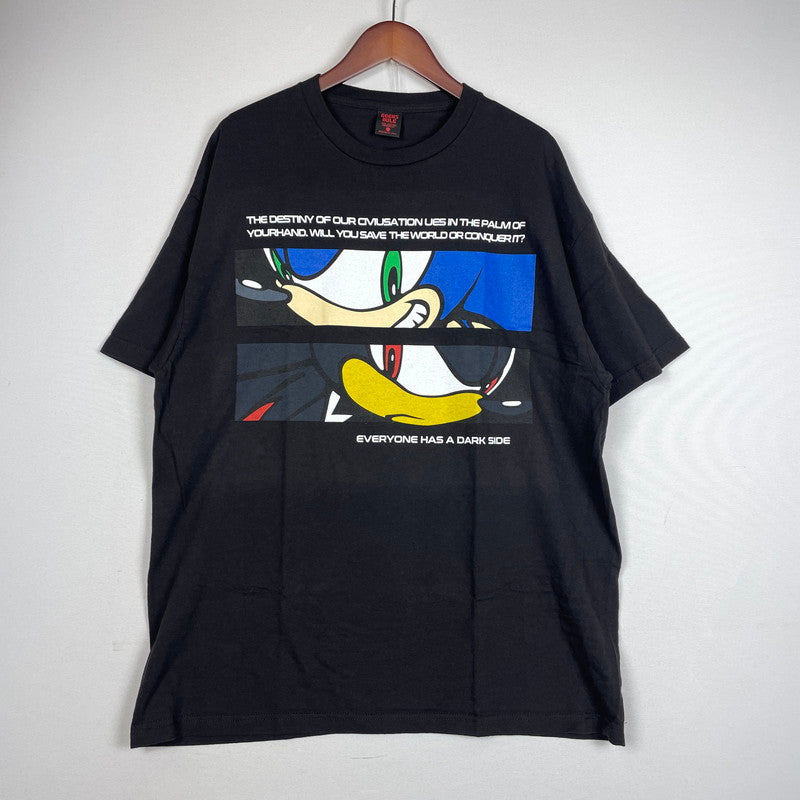 【中古品】【メンズ】 GEEKS RULE ギークスルール × SEGA セガ 別注コラボ SONIC VS SHADOW SILKSCREEN PRINTING T SHIRT ソニック ダークシャドウ シルクスクリーン プリント Tシャツ 半袖 トップス 140-260929-yo-11-teih サイズ：XL カラー：ブラック 万代Net店