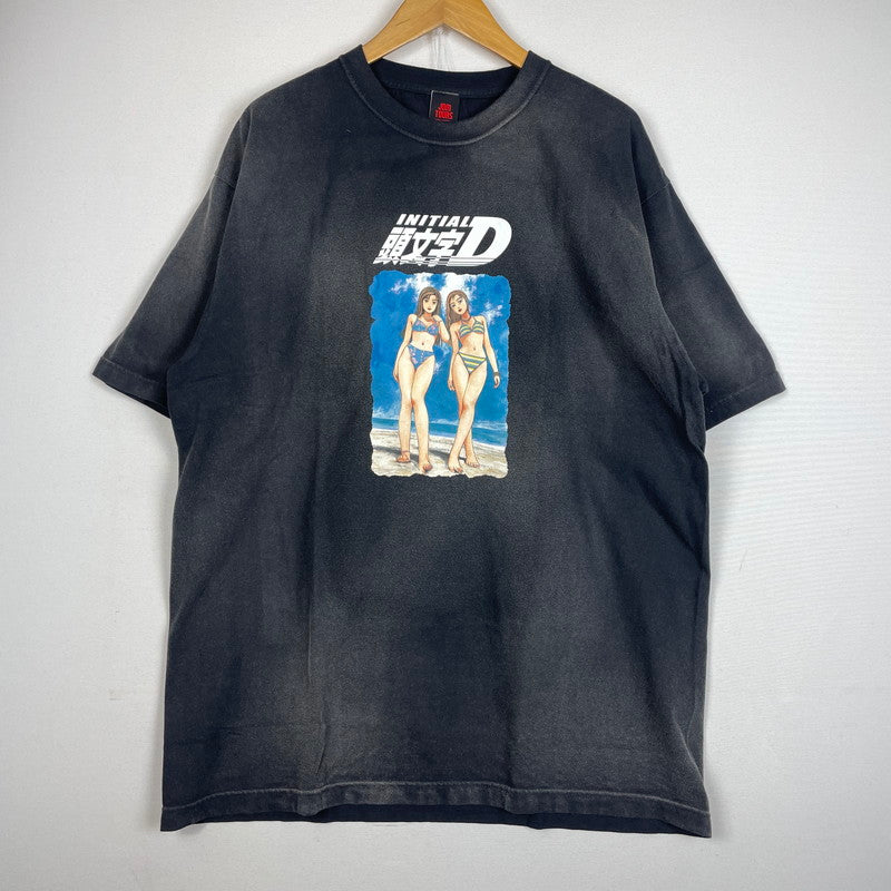 【中古品】【メンズ】 JDM TOURS ジェイディーエム ツアー × 頭文字D イニシャルD 別注コラボ 沙雪＆真子 PRINT S/S TEE プリント ショートスリーブ Tシャツ 半袖 トップス 140-260929-yo-12-teih サイズ：XL カラー：ブラック 万代Net店