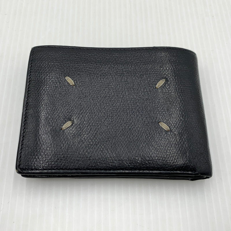 【中古品】【メンズ/レディース】 MAISON MARGIELA メゾン マルジェラ LEATHER FLAP WALLET レザーフラップ ウォレット 二つ折り財布 181-260929-ko-12-teih カラー：ブラック 万代Net店