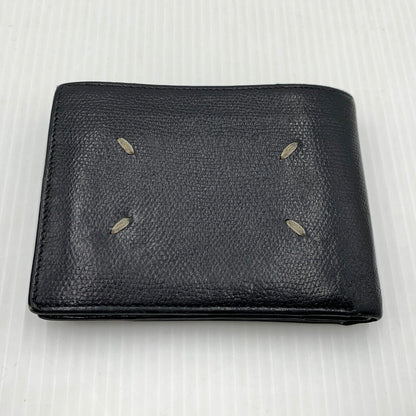 【中古品】【メンズ/レディース】 MAISON MARGIELA メゾン マルジェラ LEATHER FLAP WALLET レザーフラップ ウォレット 二つ折り財布 181-260929-ko-12-teih カラー：ブラック 万代Net店