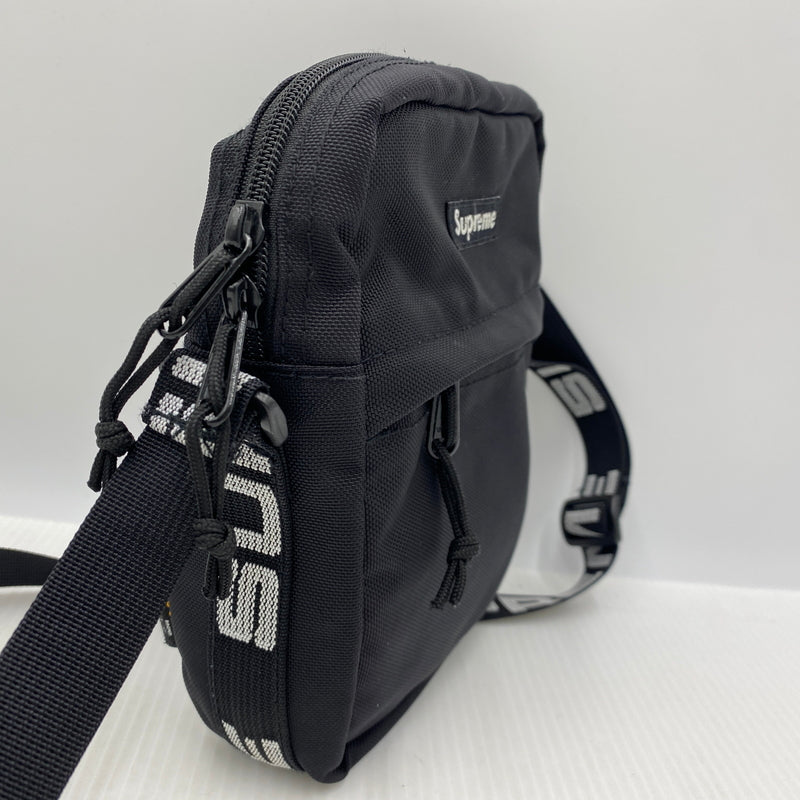 【中古品】【メンズ】 SUPREME シュプリーム 18SS SHOULDER BAG 2018年春夏 ショルダー バッグ 鞄 149-261004-sa-22-teih カラー：ブラック 万代Net店