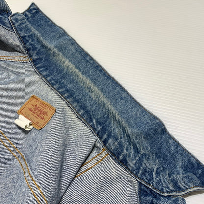 【中古品】【メンズ】 Levi's リーバイス DENIM TRACKER JACKET 70505-0213 デニム トラッカー ジャケット ライトアウター Gジャン 145-261001-ko-08-teih サイズ：38 カラー：インディゴ 万代Net店