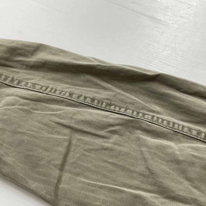 【現状渡し品】【メンズ】 U.S.ARMY アメリカ軍 HBT JACKET M-1943 エイチビーティ ジャケット アウター 145-261001-sa-08-teih サイズ：78R カラー：カーキ 万代Net店