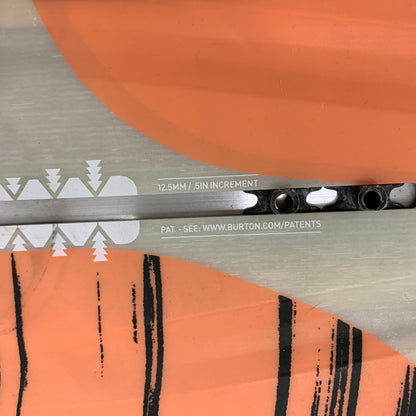 【中古品】【メンズ/レディース】 BURTON バートン HIDE AWAY SNOWBOARD ハイド アウェイ スノーボード ウィンタースポーツ 148 117-261005-ko-07-teih カラー：マルチ 万代Net店