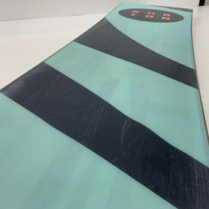 【中古品】【メンズ/レディース】 BURTON バートン HIDE AWAY SNOWBOARD ハイド アウェイ スノーボード ウィンタースポーツ 148 117-261005-ko-07-teih カラー：マルチ 万代Net店