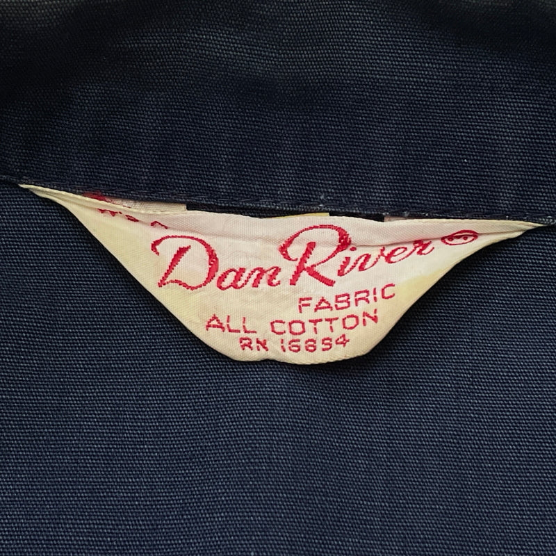 【中古品】【メンズ】 DAN RIVER ダン リバー 50’s-60's VINTAGE PHI MU ALPHA SWING TOP 50～60年代 ヴィンテージ ファイ ミュー アルファー スウィング アウター 145-261004-sa-13-teih サイズ：不明 カラー：ネイビー 万代Net店