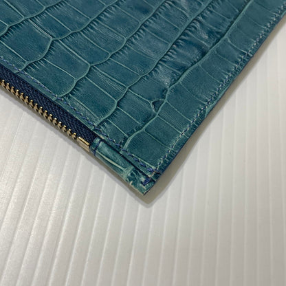 【中古品】【メンズ】 IL BISONTE イルビゾンテ CROC EMBOSSED CRUTCH BAG クロコ エンボス クラッチバッグ カバン クロコ型押し 188-261009-yo-08-teih カラー：ターコイズ系 万代Net店