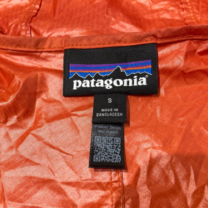 【中古品】【メンズ】 PATAGONIA パタゴニア LIGHT & VARIABLE JACKET 20495SP26 ライト アンド バリアブル ジャケット ライトアウター 144-261005-yo-04-teih サイズ：S カラー：オレンジ 万代Net店