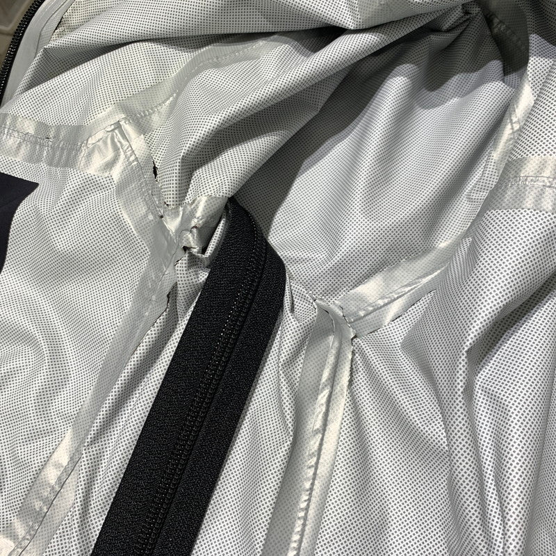【現状渡し品】【メンズ】 F.C.R.B. エフシーアールビー TOUR JACKET FCRB-178031 ツアージャケット ライトアウター ナイロンパーカー 142-261006-ko-14-teih サイズ：L カラー：ブラック/グレー 万代Net店