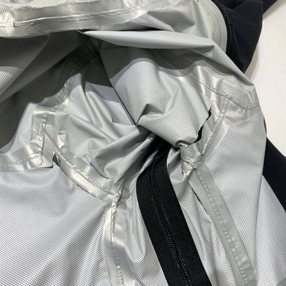 【現状渡し品】【メンズ】 F.C.R.B. エフシーアールビー TOUR JACKET FCRB-178031 ツアージャケット ライトアウター ナイロンパーカー 142-261006-ko-14-teih サイズ：L カラー：ブラック/グレー 万代Net店