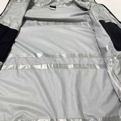 【現状渡し品】【メンズ】 F.C.R.B. エフシーアールビー TOUR JACKET FCRB-178031 ツアージャケット ライトアウター ナイロンパーカー 142-261006-ko-14-teih サイズ：L カラー：ブラック/グレー 万代Net店