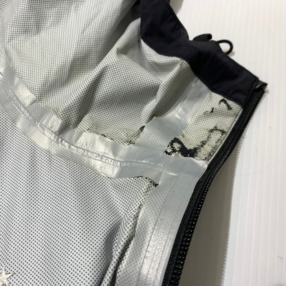 【現状渡し品】【メンズ】 F.C.R.B. エフシーアールビー TOUR JACKET FCRB-178031 ツアージャケット ライトアウター ナイロンパーカー 142-261006-ko-14-teih サイズ：L カラー：ブラック/グレー 万代Net店