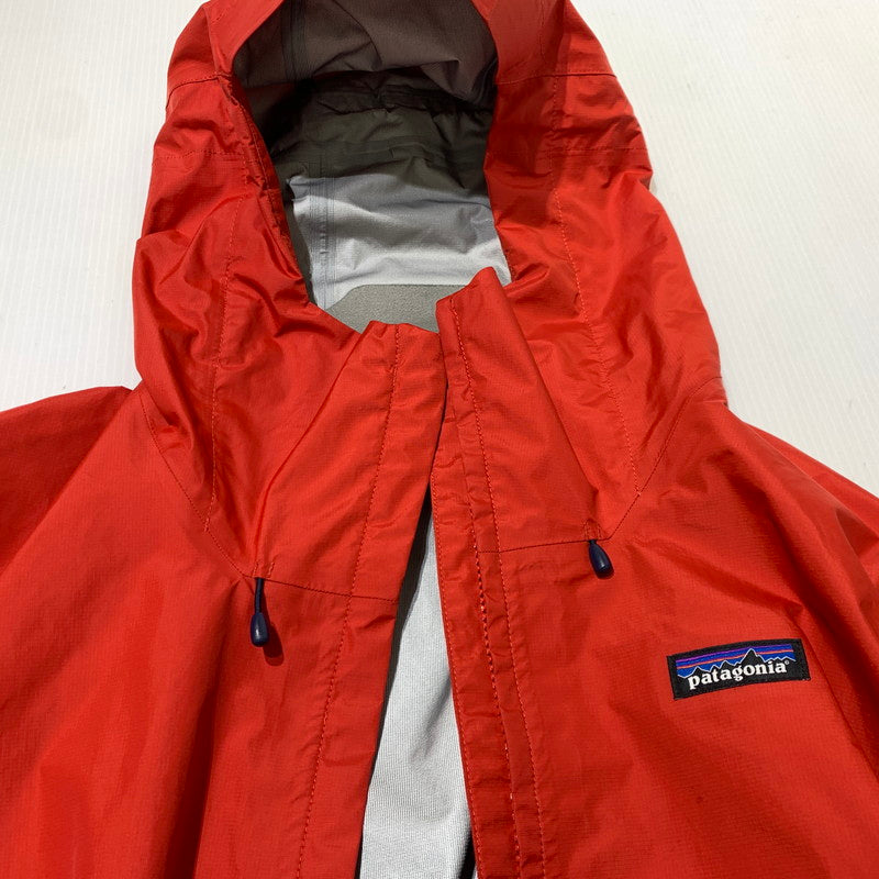 【中古品】【メンズ】 Patagonia パタゴニア TORRENTSHELL 3L JKT 85240SP20 トレントシェル ジャケット ライトアウター ナイロンパーカー 144-261006-ko-13-teih サイズ：L カラー：レッド系/ネイビー系 万代Net店