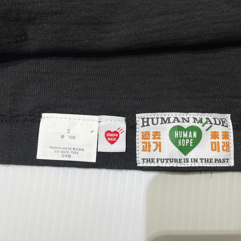 【中古品】【メンズ】 HUMAN MADE ヒューマンメイド × J－HOPE OF BTS ジェイホープ 別注コラボ HUMAN HOPE GRAPHIC T-SHIRT ”BLACK” XX31TE001 ヒューマンホープ グラフィック Tシャツ 半袖 トップス 142-261014-yo-18-teih サイズ：S カラー：ブラック 万代Net店