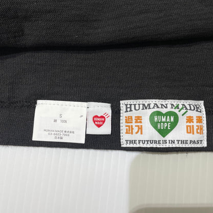 【中古品】【メンズ】 HUMAN MADE ヒューマンメイド × J－HOPE OF BTS ジェイホープ 別注コラボ HUMAN HOPE GRAPHIC T-SHIRT ”BLACK” XX31TE001 ヒューマンホープ グラフィック Tシャツ 半袖 トップス 142-261014-yo-18-teih サイズ：S カラー：ブラック 万代Net店