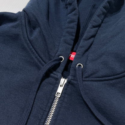 【中古品】【メンズ】 Supreme シュプリーム × LARRY CLARK ラリー・クラーク 別注コラボ 26AW ZIP UP HOODED SWEATSHIRT ジップアップ フーデッド スウェットシャツ 長袖 トップス パーカー 149-261014-yo-11-teih サイズ：XXL カラー：ネイビー 万代Net店