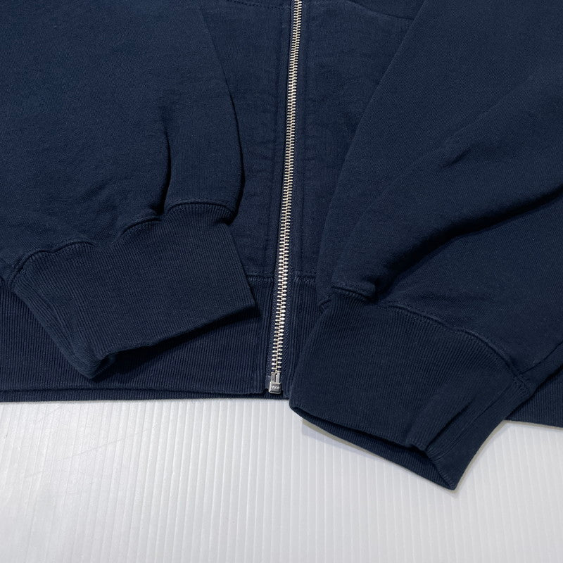 【中古品】【メンズ】 Supreme シュプリーム × LARRY CLARK ラリー・クラーク 別注コラボ 26AW ZIP UP HOODED SWEATSHIRT ジップアップ フーデッド スウェットシャツ 長袖 トップス パーカー 149-261014-yo-11-teih サイズ：XXL カラー：ネイビー 万代Net店
