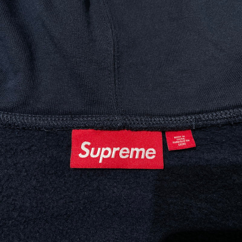 【中古品】【メンズ】 Supreme シュプリーム × LARRY CLARK ラリー・クラーク 別注コラボ 26AW ZIP UP HOODED SWEATSHIRT ジップアップ フーデッド スウェットシャツ 長袖 トップス パーカー 149-261014-yo-11-teih サイズ：XXL カラー：ネイビー 万代Net店