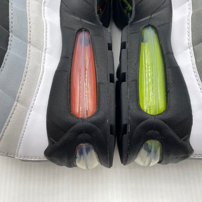 【中古品】【メンズ】 NIKE ナイキ AIR MAX 95 BIG BUBBLE PRM "GREEDY WHITE MEDIUM ASH" IM2211-001 エア マックス95 バブル プレミアム グリーティ ホワイト ミディアム アッシュ スニーカー 靴 160-261007-sa-09-teih サイズ：27.5cm カラー：マルチ 万代Net店