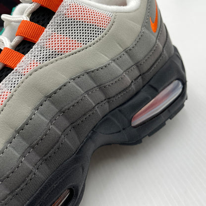 【中古品】【メンズ】 NIKE ナイキ AIR MAX 95 BIG BUBBLE PRM "GREEDY WHITE MEDIUM ASH" IM2211-001 エア マックス95 バブル プレミアム グリーティ ホワイト ミディアム アッシュ スニーカー 靴 160-261007-sa-09-teih サイズ：27.5cm カラー：マルチ 万代Net店