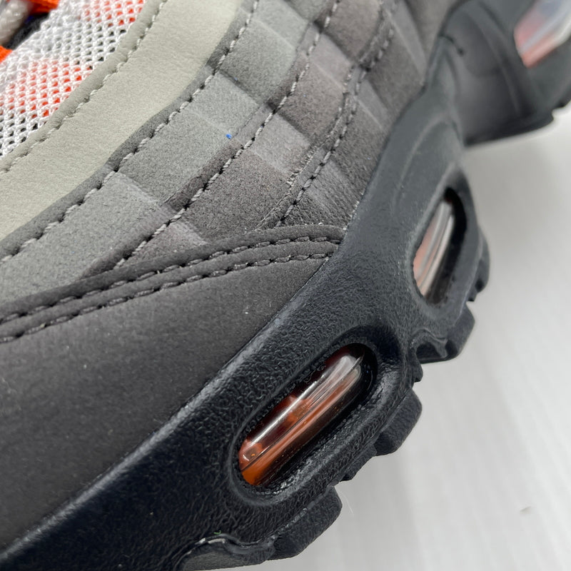 【中古品】【メンズ】 NIKE ナイキ AIR MAX 95 BIG BUBBLE PRM "GREEDY WHITE MEDIUM ASH" IM2211-001 エア マックス95 バブル プレミアム グリーティ ホワイト ミディアム アッシュ スニーカー 靴 160-261007-sa-09-teih サイズ：27.5cm カラー：マルチ 万代Net店