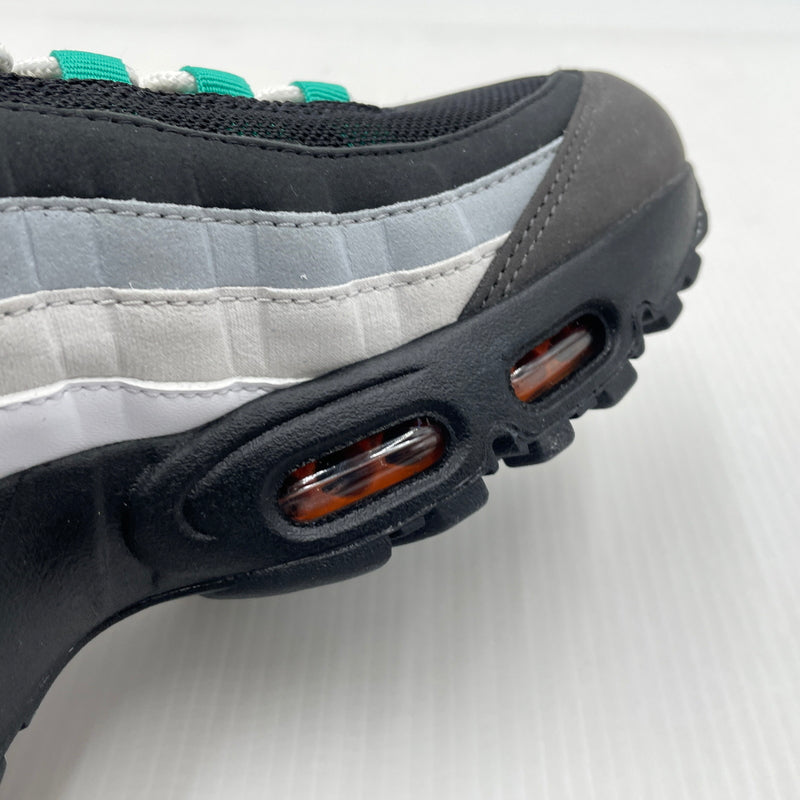 【中古品】【メンズ】 NIKE ナイキ AIR MAX 95 BIG BUBBLE PRM "GREEDY WHITE MEDIUM ASH" IM2211-001 エア マックス95 バブル プレミアム グリーティ ホワイト ミディアム アッシュ スニーカー 靴 160-261007-sa-09-teih サイズ：27.5cm カラー：マルチ 万代Net店