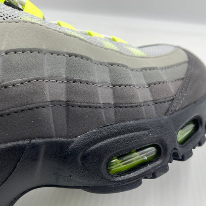 【中古品】【メンズ】 NIKE ナイキ AIR MAX 95 BIG BUBBLE PRM "GREEDY WHITE MEDIUM ASH" IM2211-001 エア マックス95 バブル プレミアム グリーティ ホワイト ミディアム アッシュ スニーカー 靴 160-261007-sa-09-teih サイズ：27.5cm カラー：マルチ 万代Net店