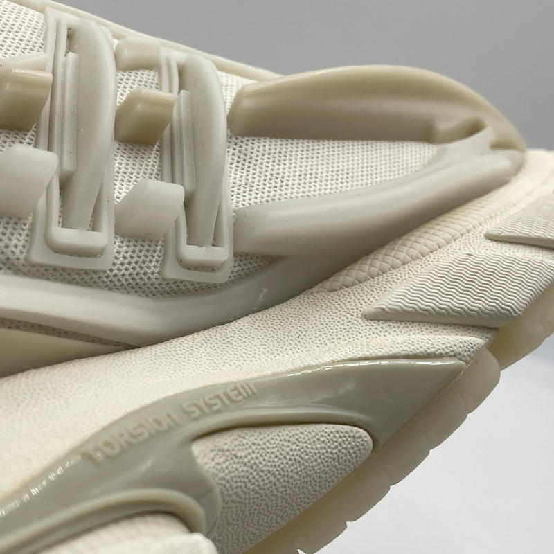 【中古品】【メンズ】 PHARRELL WILLIAMS ファレル ウィリアムス × ADIDAS アディダス 別注コラボ ADISTAR JELLYFISH ”TRIP KH6730 アディスター ジェリーフィッシュ トリプルホワイト スニーカー 靴 161-261007-sa-06-teih サイズ：27.5cm カラー：ホワイト 万代Net店