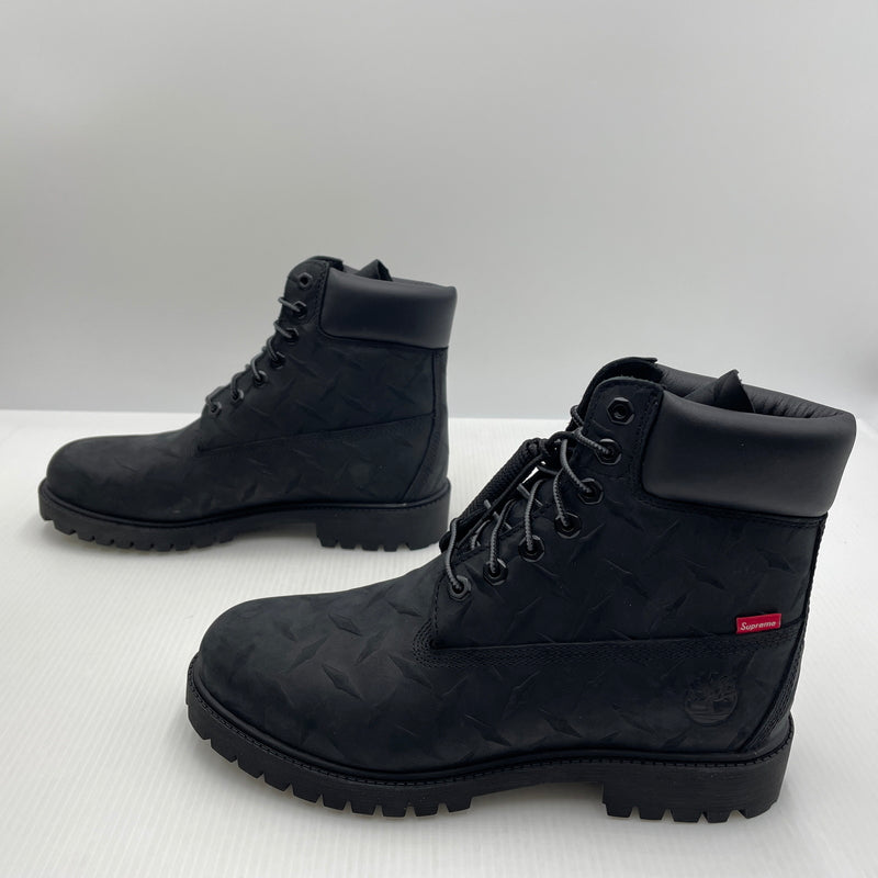 【中古品】【メンズ】 SUPREME シュプリーム × TIMBERLAND ティンバーランド 別注コラボ DIAMOND PLATE 6INCH PREMIUM WATERPROOF BOOT ダイヤモンド プレート 6インチ ウォータープルーフ ブーツ 靴 164-261007-sa-07-teih サイズ：27cm カラー：ブラック 万代Net店