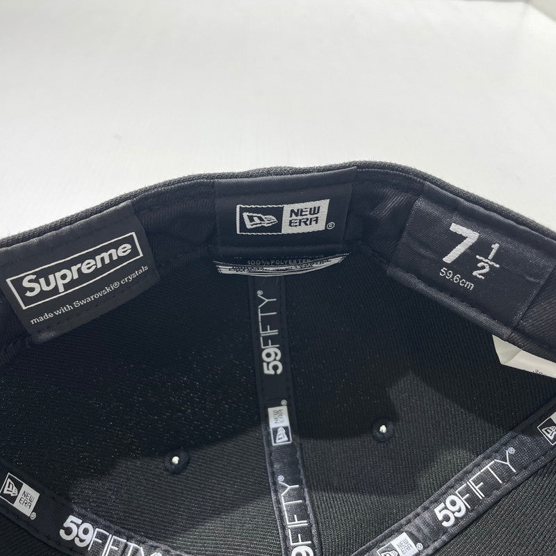 【中古品】【メンズ】 SUPREME シュプリーム × SWAROVSKI スワロフスキー 別注コラボ 25AW S LOGO NEW ERA ”BLACK” Sロゴ ニューエラ キャップ 帽子 185-261009-yo-14-teih サイズ：7 1/2(59.6cm) カラー：ブラック 万代Net店