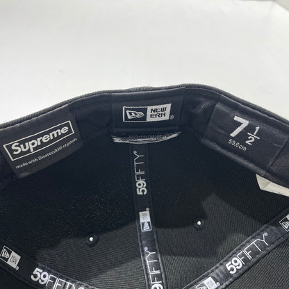 【中古品】【メンズ】 SUPREME シュプリーム × SWAROVSKI スワロフスキー 別注コラボ 25AW S LOGO NEW ERA ”BLACK” Sロゴ ニューエラ キャップ 帽子 185-261009-yo-14-teih サイズ：7 1/2(59.6cm) カラー：ブラック 万代Net店
