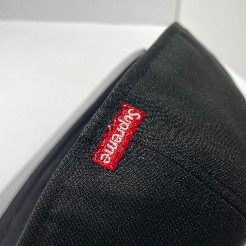 【中古品】【メンズ】 SUPREME シュプリーム × SWAROVSKI スワロフスキー 別注コラボ 25AW S LOGO NEW ERA ”BLACK” Sロゴ ニューエラ キャップ 帽子 185-261009-yo-14-teih サイズ：7 1/2(59.6cm) カラー：ブラック 万代Net店