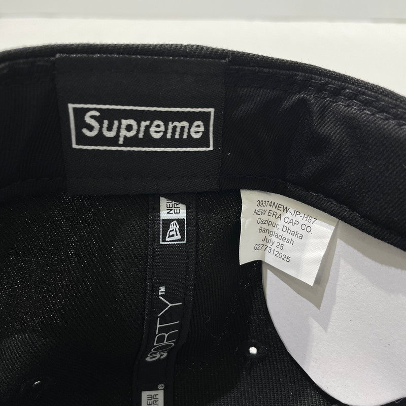【中古品】【メンズ】 SUPREME シュプリーム 25AW SHARP SPELLOUT ADJUSTABLE NEW ERA CAP シャープ スペルアウト アジャスタブル ニューエラ キャップ 帽子 185-261009-yo-13-teih サイズ：ONE SIZE カラー：ブラック 万代Net店