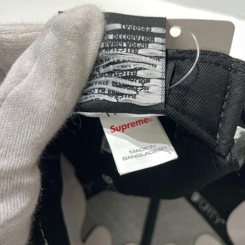 【中古品】【メンズ】 SUPREME シュプリーム 25AW SHARP SPELLOUT ADJUSTABLE NEW ERA CAP シャープ スペルアウト アジャスタブル ニューエラ キャップ 帽子 185-261009-yo-13-teih サイズ：ONE SIZE カラー：ブラック 万代Net店