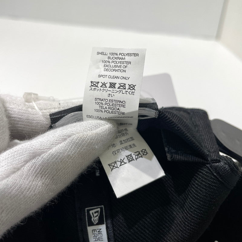 【中古品】【メンズ】 SUPREME シュプリーム 25AW SHARP SPELLOUT ADJUSTABLE NEW ERA CAP シャープ スペルアウト アジャスタブル ニューエラ キャップ 帽子 185-261009-yo-13-teih サイズ：ONE SIZE カラー：ブラック 万代Net店