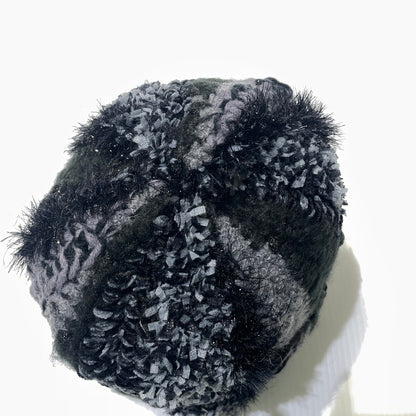 【中古品】【メンズ】 Supreme シュプリーム 25FW TINSEL STRIPE BEANIE ”BLACK” ティンセル ストライプ ビーニー ニット帽 帽子 185-261014-yo-01-teih サイズ：ONE SIZE(58CM) カラー：ブラック 万代Net店