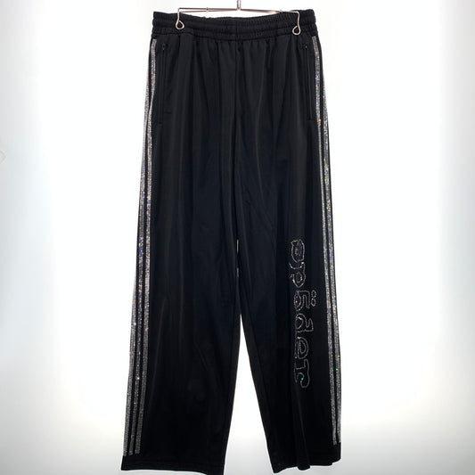 【中古品】【メンズ】 ADIDAS アディダス × SP5DER スパイダー 別注コラボ RHINESTONE TRACK PANTS KQ8324 ラインストーン トラックパンツ ボトムス ジャージ 153-261006-ko-25-teih サイズ：XL カラー：ブラック 万代Net店