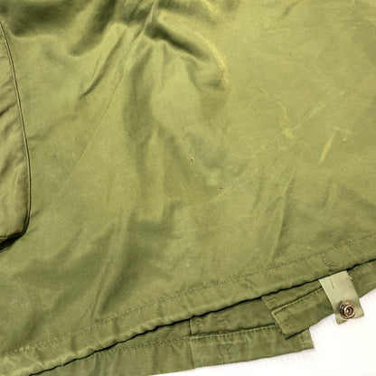 【現状渡し品】【メンズ】 UNKNOWN CANADIAN ARMY MK-2 JACKET 8415-21-870-5575 カナディアン アーミー MK-2ジャケット ライトアウター ミリタリーコート 145-261006-ko-16-teih サイズ：R-S カラー：カーキ系 万代Net店