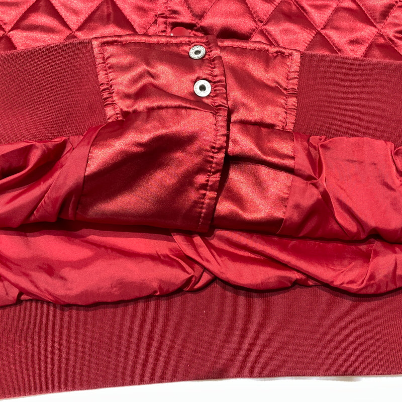 【中古品】【メンズ】 SUPREME シュプリーム × CHAMPION チャンピオン 別注コラボ 26AW QUILTED SATIN VARSITY JACKET 2026年秋冬 キルテッド サテン パーシティ ジャケット アウター 149-261004-sa-26-teih サイズ：XXL カラー：レッド 万代Net店