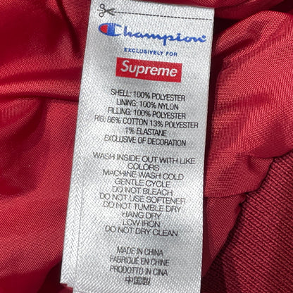 【中古品】【メンズ】 SUPREME シュプリーム × CHAMPION チャンピオン 別注コラボ 26AW QUILTED SATIN VARSITY JACKET 2026年秋冬 キルテッド サテン パーシティ ジャケット アウター 149-261004-sa-26-teih サイズ：XXL カラー：レッド 万代Net店