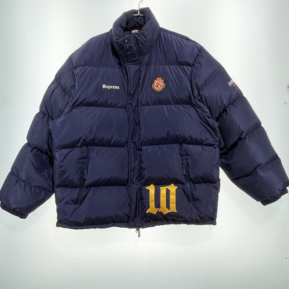 【中古品】【メンズ】 SUPREME シュプリーム × UMBRO アンブロ 別注コラボ 25AW DOWN PUFFER JACKET 2025年秋冬 ダウン パファー ジャケット アウター 149-261004-sa-27-teih サイズ：3XL カラー：ネイビー 万代Net店