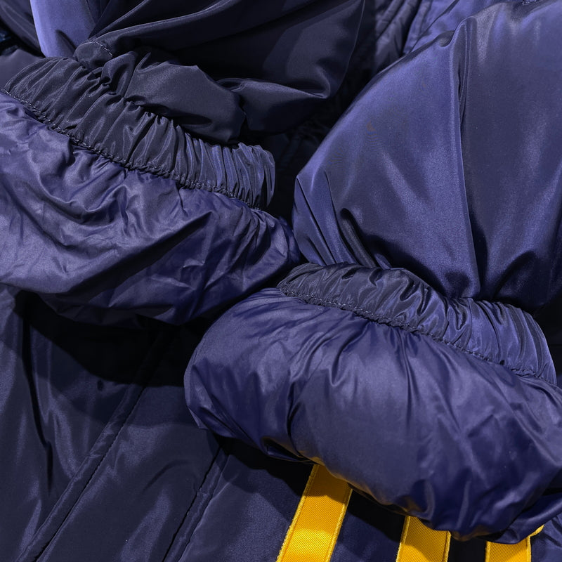 【中古品】【メンズ】 SUPREME シュプリーム × UMBRO アンブロ 別注コラボ 25AW DOWN PUFFER JACKET 2025年秋冬 ダウン パファー ジャケット アウター 149-261004-sa-27-teih サイズ：3XL カラー：ネイビー 万代Net店