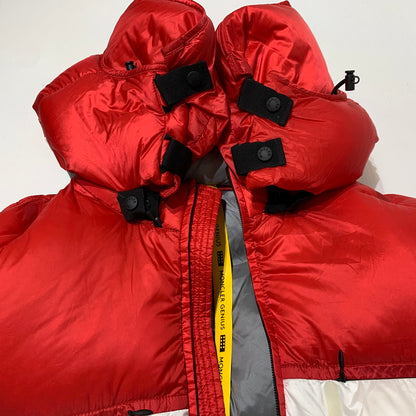 【中古品】【メンズ】 MONCLER モンクレール × GENIUS 5 CRAIG GREEN ジーニアス 5 クレイグ・グリーン 別注 コラボ COOLIDGE GIUBBOTTO E209H4139500 クーリッジ ダウンジャケット アウター 141-261009-ko-17-teih サイズ：2 カラー：レッドシルバーホワイト 万代Net店