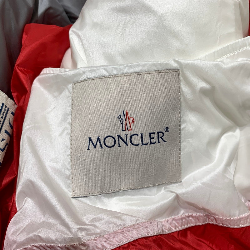 【中古品】【メンズ】 MONCLER モンクレール × GENIUS 5 CRAIG GREEN ジーニアス 5 クレイグ・グリーン 別注 コラボ COOLIDGE GIUBBOTTO E209H4139500 クーリッジ ダウンジャケット アウター 141-261009-ko-17-teih サイズ：2 カラー：レッドシルバーホワイト 万代Net店