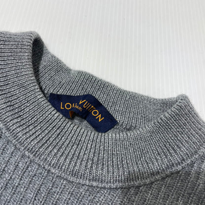 【中古品】【メンズ】 LOUIS VUITTON ルイ・ヴィトン 19AW WORLD LOGO JACQUARD KNIT RM192 OZJ HHN89W ワールドロゴ ジャガード ニット 長袖 トップス セーター 179-261014-yo-25-teih サイズ：L カラー：グレー 万代Net店