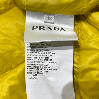 【中古品】【メンズ】 PRADA プラダ TRIANGLE LOGO PLATE DOWN VEST SGA482 R151 ARO トライアングル ロゴプレート ダウンベスト ライトアウター 141-261014-yo-06-teih サイズ：48 カラー：イエロー 万代Net店