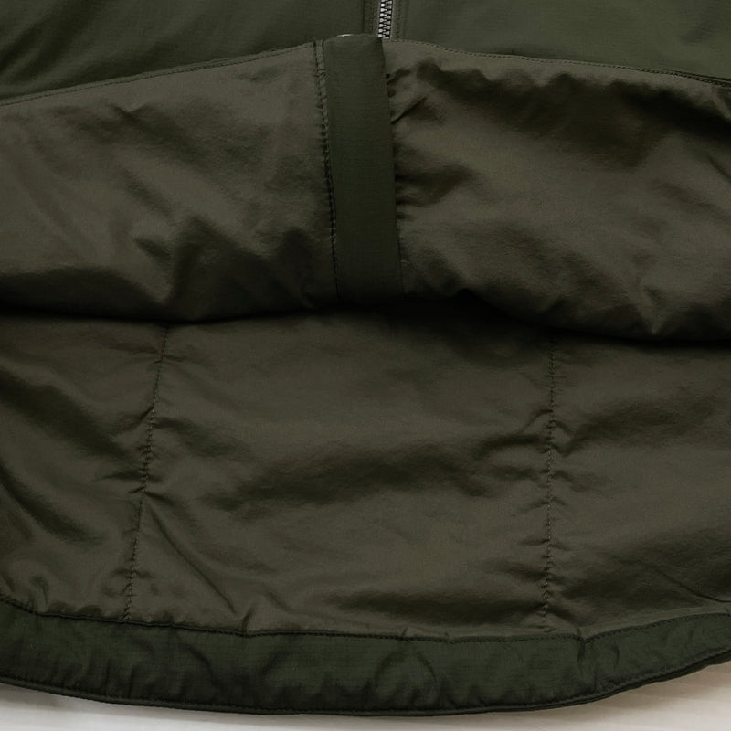 【中古品】【メンズ】 ARC TERYX アークテリクス アークテリクスATOM LT HOODY 24108-129850 アトム エルティ フーディ アウター 144-261007-sa-20-teih サイズ：S カラー：カーキ 万代Net店