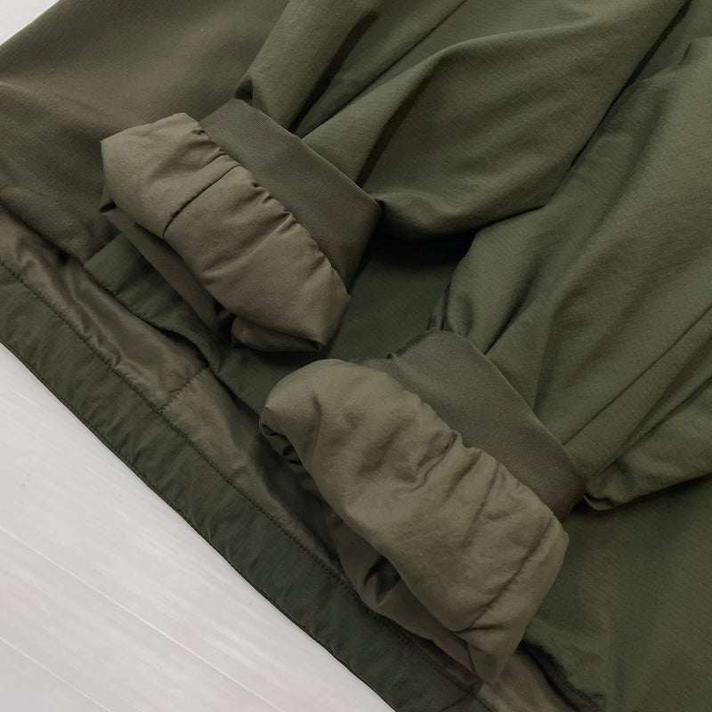 【中古品】【メンズ】 ARC TERYX アークテリクス アークテリクスATOM LT HOODY 24108-129850 アトム エルティ フーディ アウター 144-261007-sa-20-teih サイズ：S カラー：カーキ 万代Net店