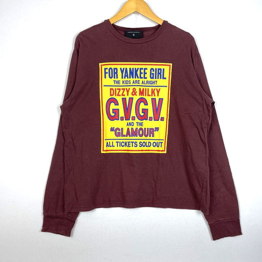 【中古品】【レディース】 HYSTERIC GLAMOUR ヒステリックグラマー × G.V.G.V. ジーヴィージーヴィー 別注コラボ PRINTED L/S TEE GV1833003 プリンテッド ロングスリーブ Tシャツ 長袖 トップス 140-261006-yo-11-teih サイズ：S カラー：バーガンディ 万代Net店