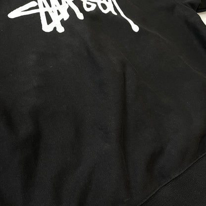【中古品】【メンズ】 STUSSY ステューシー LOGO ZIPUP PARKA 1974870 ロゴ ジップアップ パーカー フルジップパーカー 長袖 トップス 142-261007-sa-18-teih サイズ：XL カラー：ブラック 万代Net店